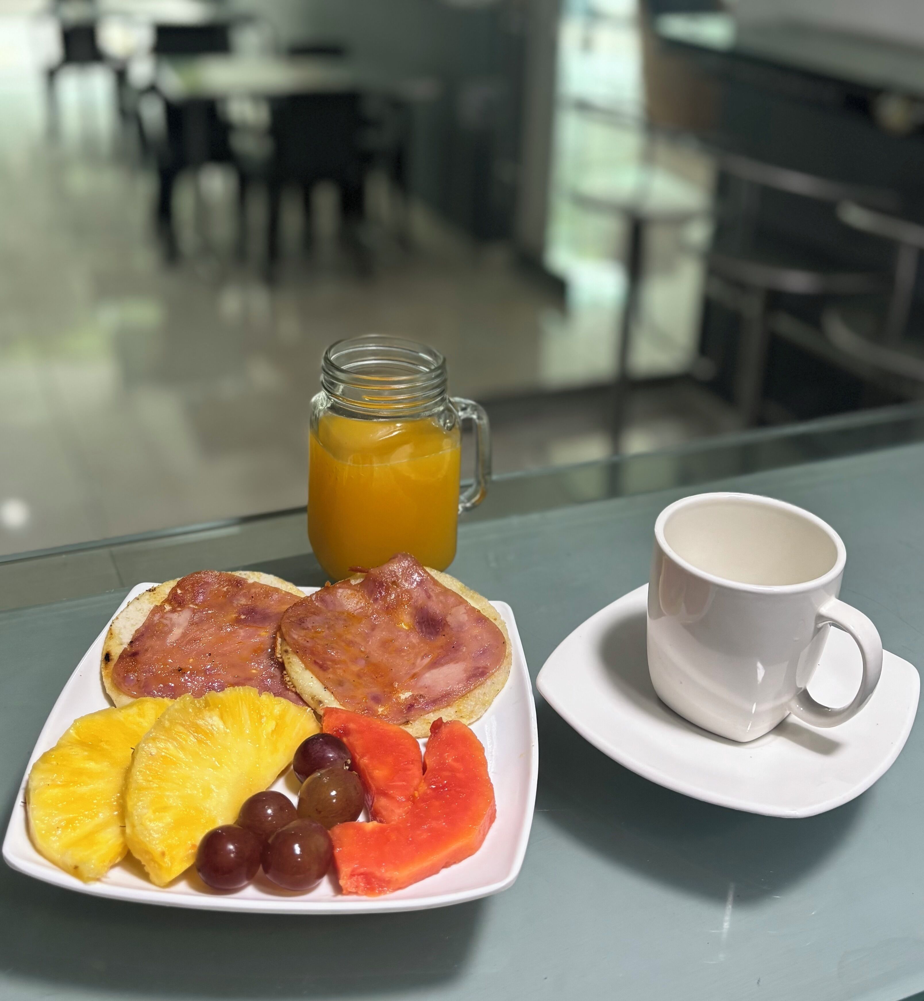 free daily continental breakfast