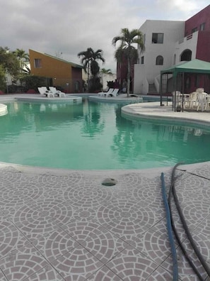 Seasonal outdoor pool