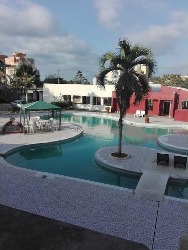 Seasonal outdoor pool