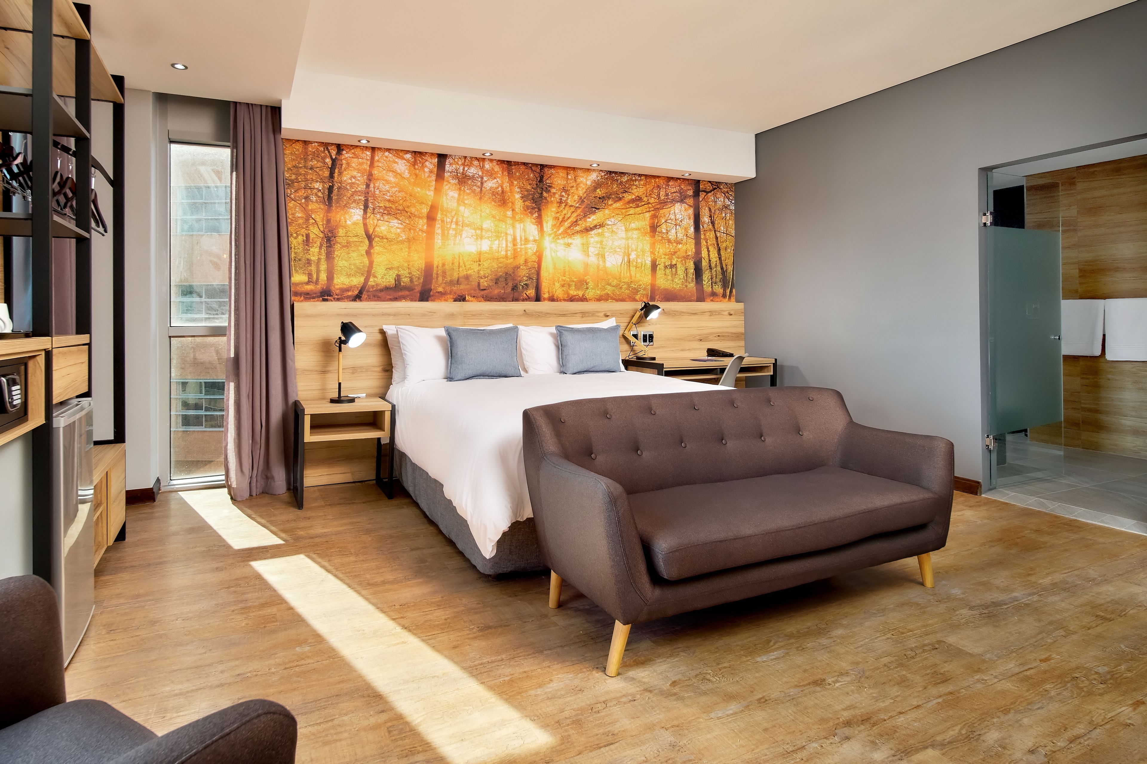 Camera, 1 letto king | 1 camera, biancheria da letto di alta qualità, una cassaforte in camera