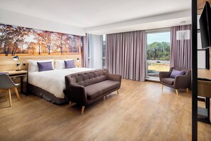 Rom, 1 kingsize-seng | 1 soverom, sengetøy av topp kvalitet, safe på rommet og skrivebord