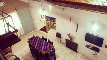 Family Cabin, 2 Bedrooms, Private Bathroom | In-room safe, individually decorated, individually furnished, free WiFi