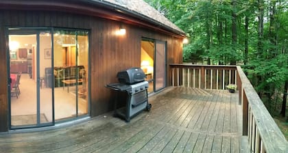 Traveling with kids? Try this secluded & updated 3-bedroom home close to Okemo