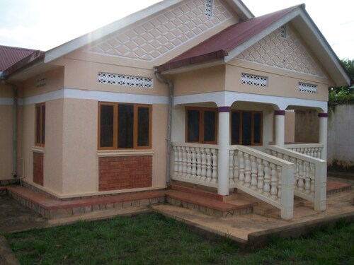 Fully furnished in secure perimeter wall