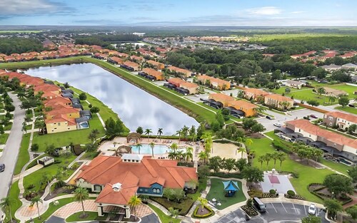 Charming 4-Bedroom Bella Vida Home Near Disney World