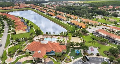 Charming 4-Bedroom Bella Vida Home Near Disney World