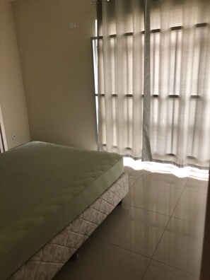 3 quartos, ferros/tábuas de passar roupa, Wi-Fi