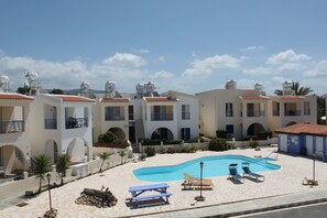 Piscine extérieure, piscine chauffée