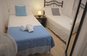 1 camera, ferro/asse da stiro, Wi-Fi gratuito, lenzuola