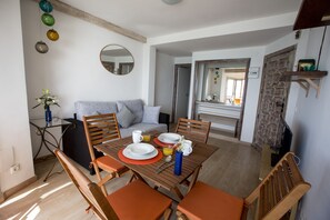 Télévision à écran plat