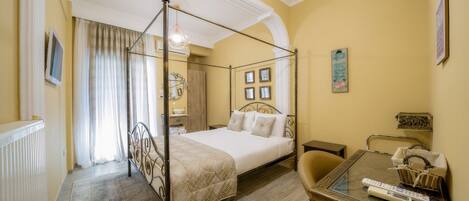 Deluxe-Apartment (Kentrikon) | 2 Schlafzimmer, Schreibtisch, schallisolierte Zimmer