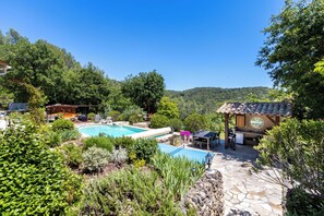 Outdoor pool, a heated pool - Paradise in Provence - 4 bedroomed villa with pool, spa & sauna (Claviers)
