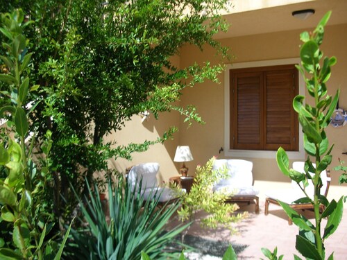 Terraced house in quiet residence at 200 meters from the sea, 6/7 beds