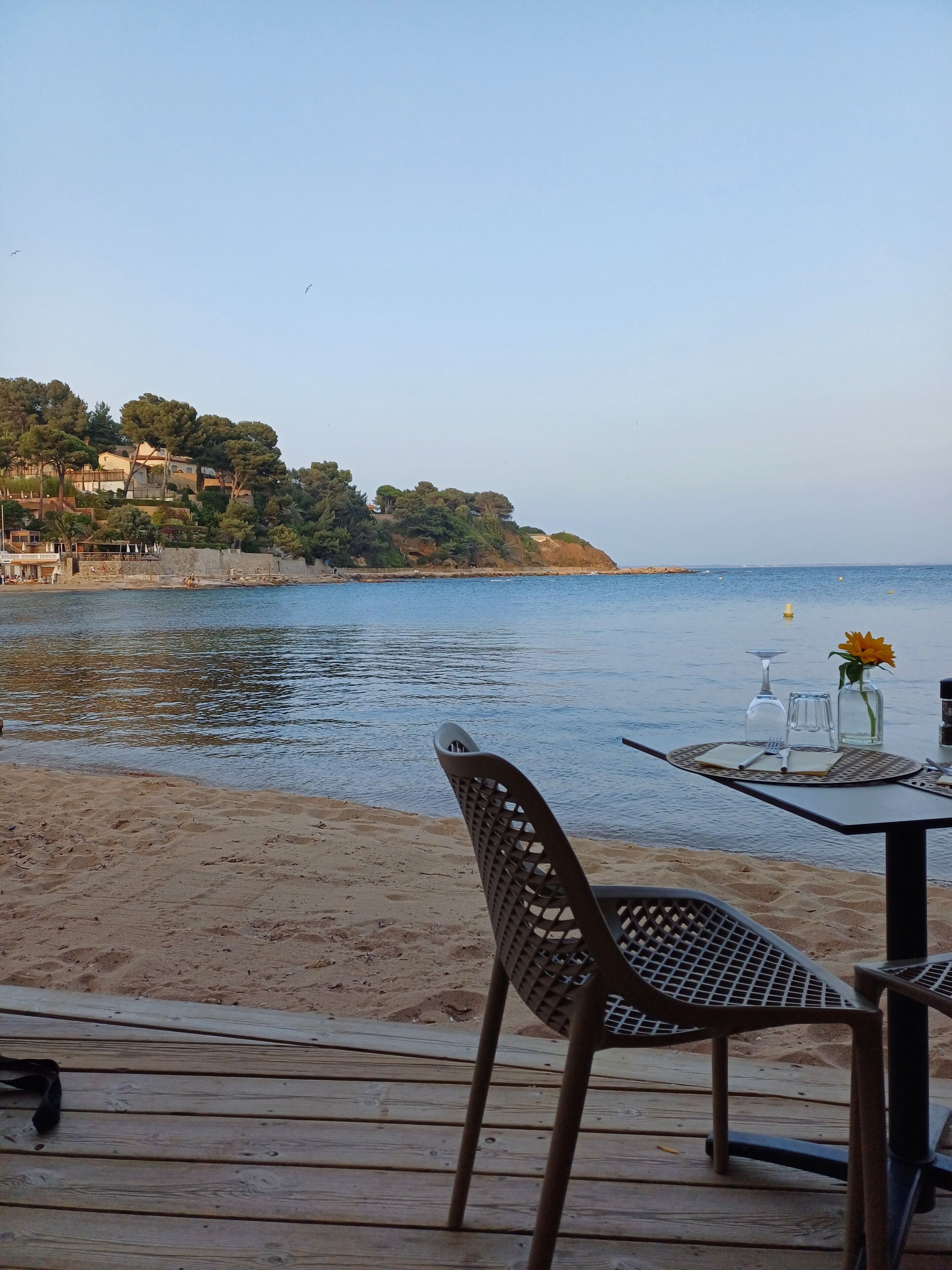 le soir un moment  agréable  au restaurant  de la plage..