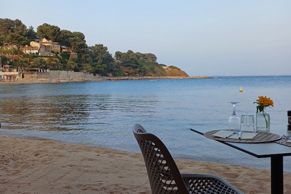 le soir un moment agréable au restaurant de la plage..