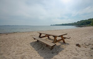 Tæt på stranden, fiskeri