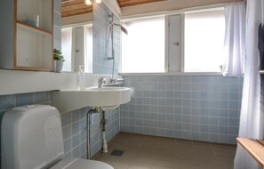 Shower - Cozy home in Aabenraa with WiFi (Aabenraa)