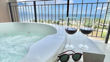 Bain à remous extérieur