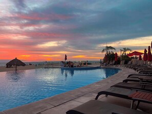 Outdoor pool, a heated pool