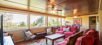 Panoramic views of Lake Tenkiller from the House on the Hill