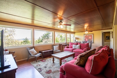 Panoramic views of Lake Tenkiller from the House on the Hill