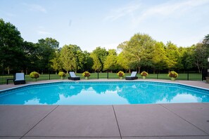Piscine extérieure, piscine chauffée
