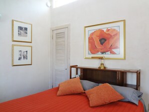 1 slaapkamer, reisbedje, gratis wifi, beddengoed