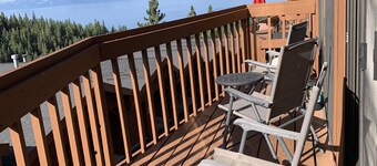 Lake & Mountain Views Condo - 5 min. drive to lake, ski and golf