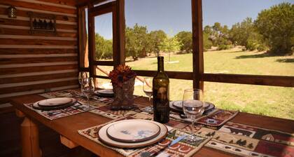 Dream Away Cabin - Cedar Log Cabin - 2BR - 3 Acres - Walk to Lake,