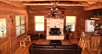 Dream Away Cabin - Uusi Cedar Hirsimökki - 2BR - 3 Acres - kävellä järvelle