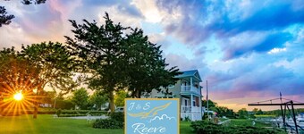 4th of 6 Premier Waterfront Vacation Rentals on Long Island NY in Wine Country of Famed North Fork