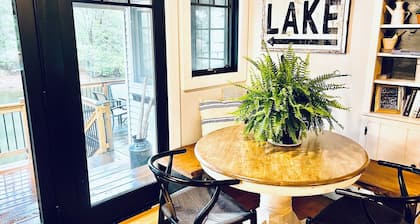 Lake front house about 1 mile from Okemo's Jackson Gore Base Lodge