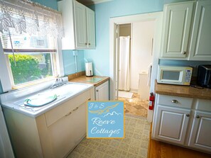 Fridge, microwave, oven, coffee/tea maker