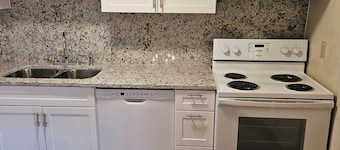 Village Lady by the Sea 2 millas a la playa 6 millas a Charleston