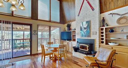 Vuoristonäkymät! Lähellä kaikkea, WIFI, kaapeli, vuodepaikkoja 6