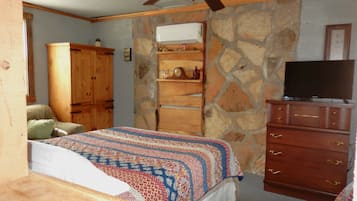 1 bedroom, iron/ironing board, travel crib, free WiFi