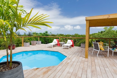 Romantic Luxurious Peaceful Getaway For A Couple With 200° Sea And Sunset View