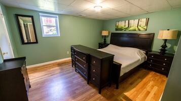 2 sovrum, strykjärn/strykbräda, wi-fi och sängkläder