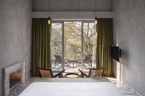 تجهيزات عازلة للصوت وواي فاي مجانًا وملاءات أسرّة