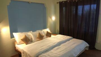 Rollaway beds, bed sheets