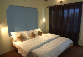 Rollaway beds, bed sheets