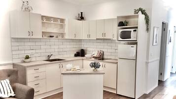 Four, cafetiĂšre/bouilloire