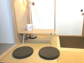 Room 301, Twin Room with Shared Bathroom | Blackout curtains, soundproofing, iron/ironing board, free WiFi - Tokyo Art House (Tokyo)