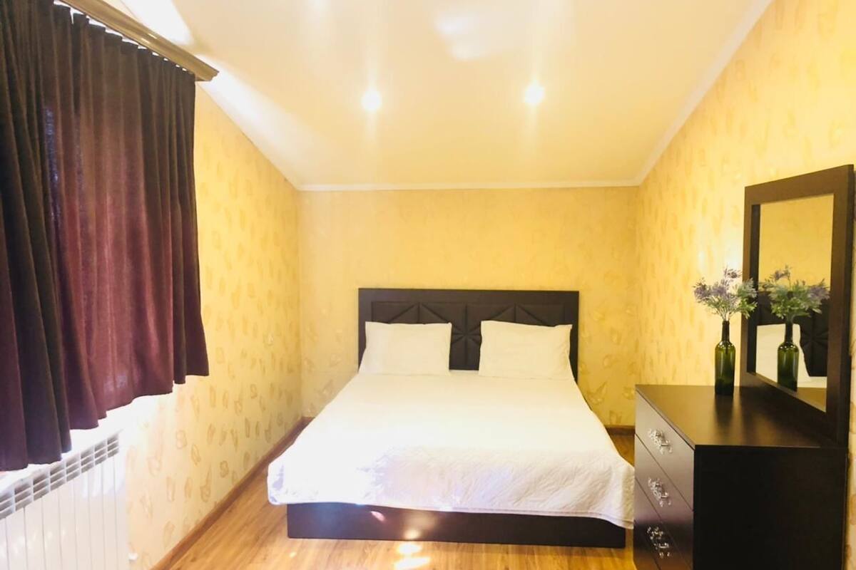 Iron/ironing board, free WiFi