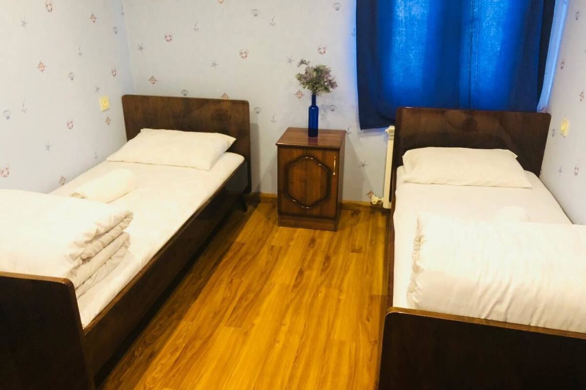 Iron/ironing board, free WiFi