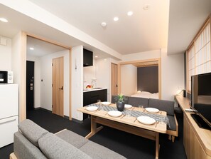 Superior Japanese Apartment For 6 | 1 bedroom, down duvets, in-room safe, free WiFi