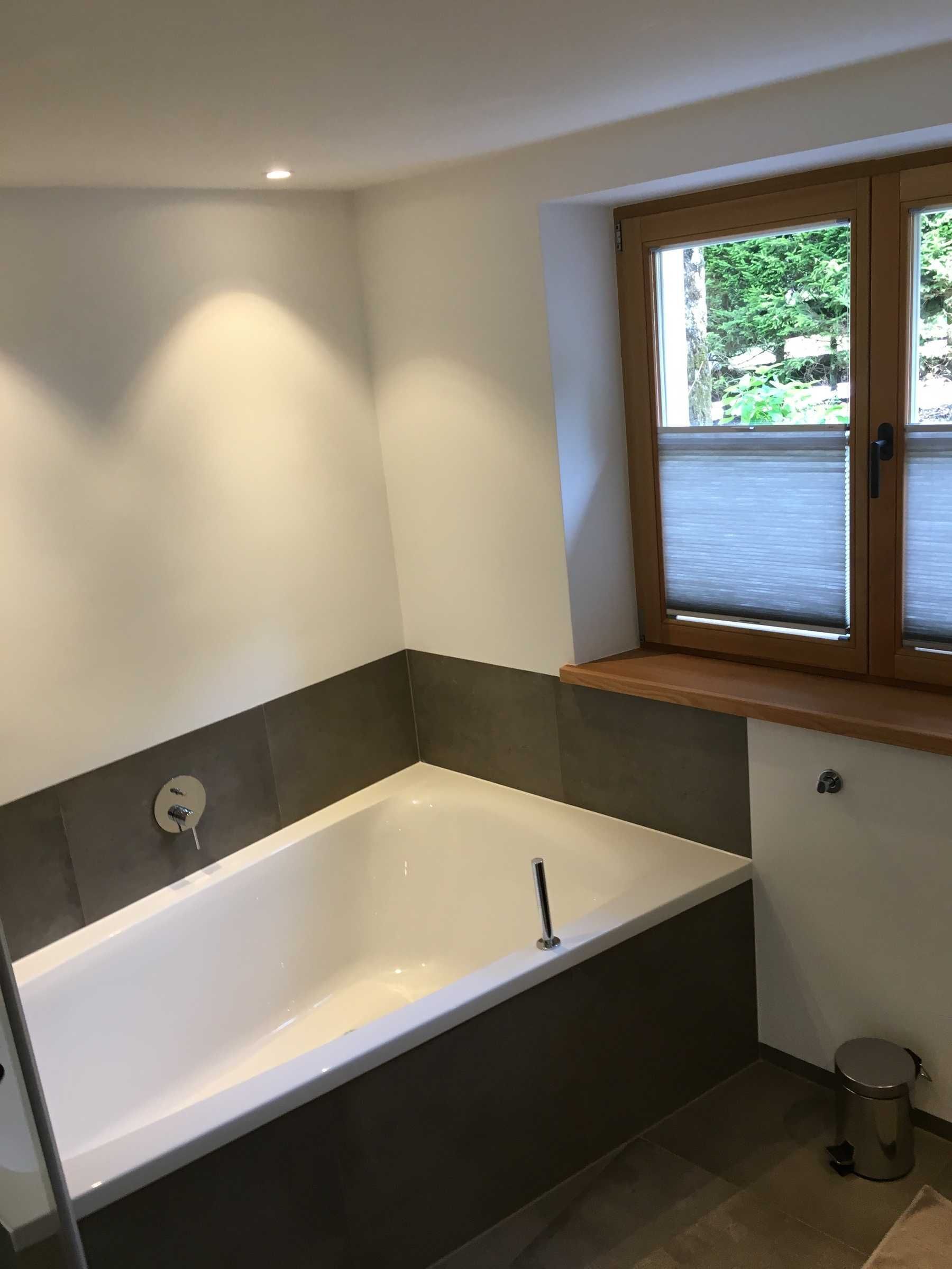 Ducha, secador de pelo y toallas