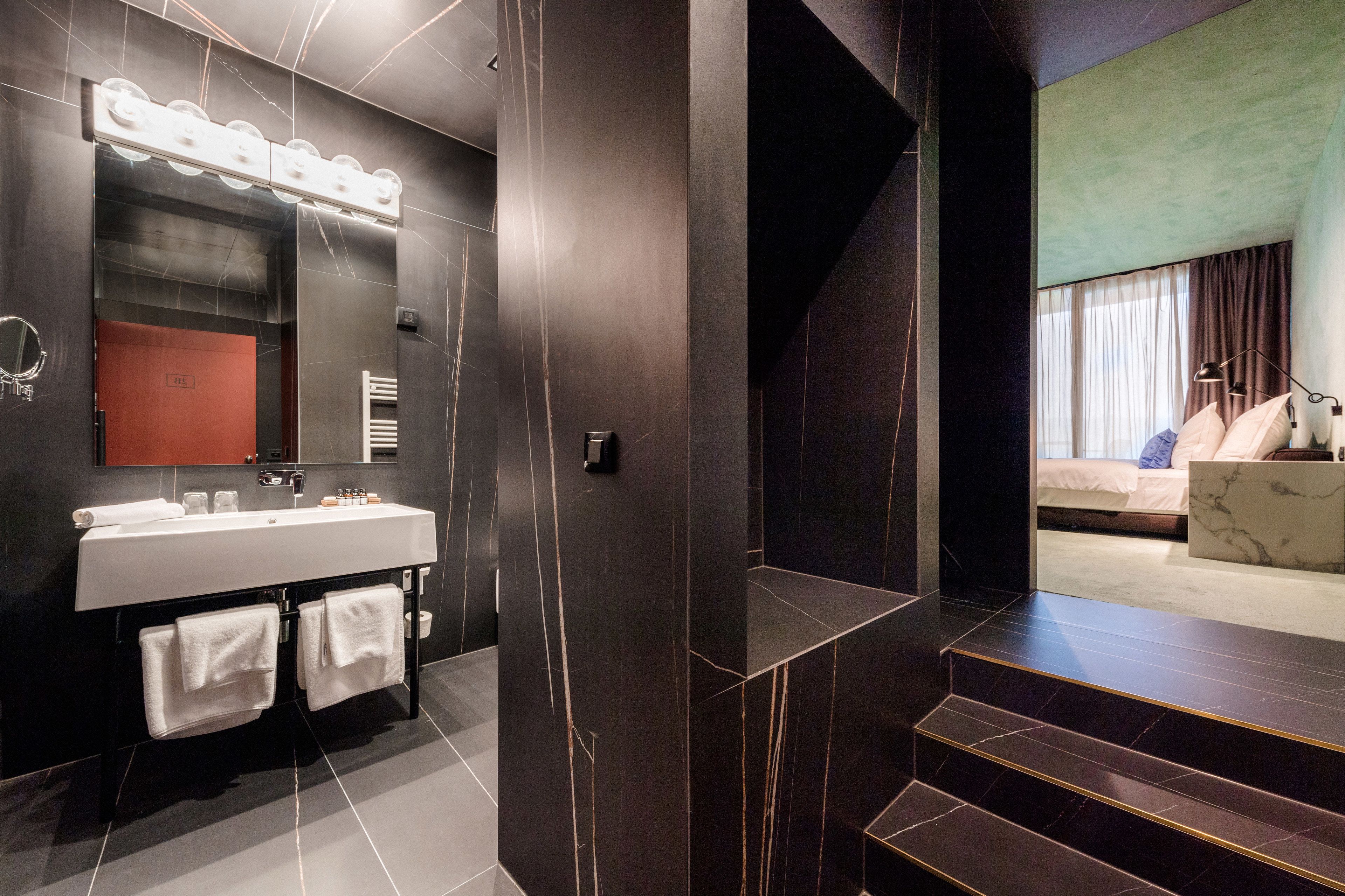 1 bedroom, minibar, desk, blackout curtains