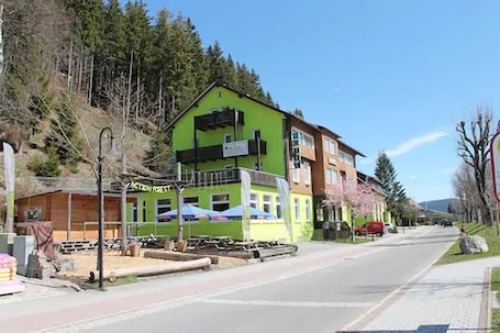 Fassade der Unterkunft. Action Forest Hotel