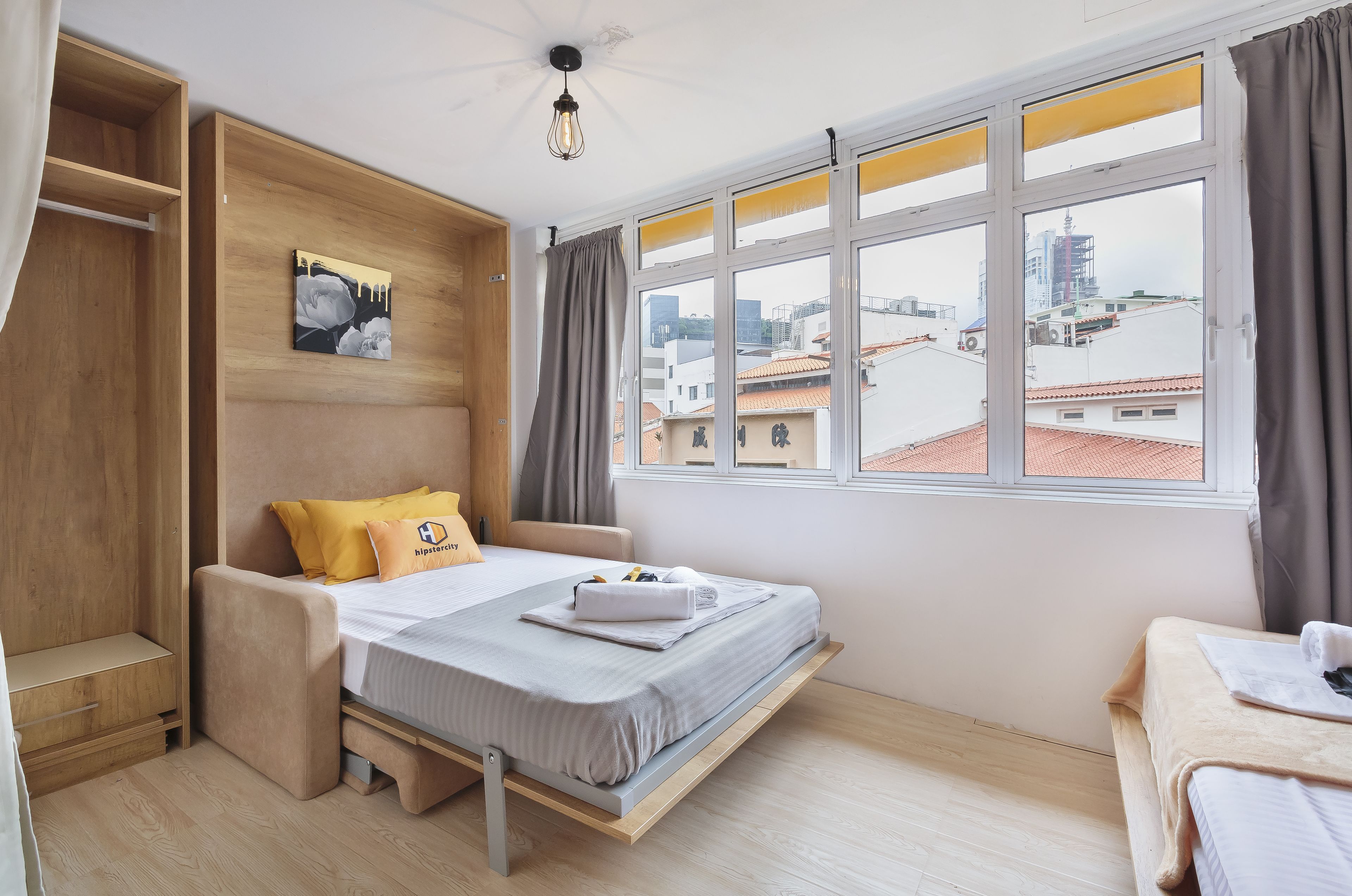 Triple, Mixed Dorm | Street view